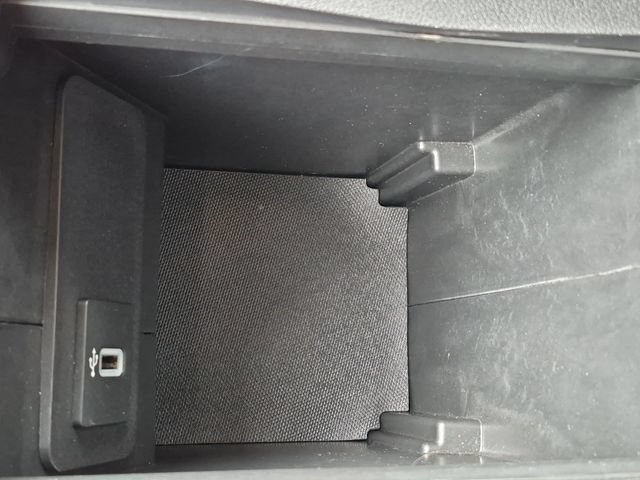Used 2019 Ford Escape SE FWD image 11