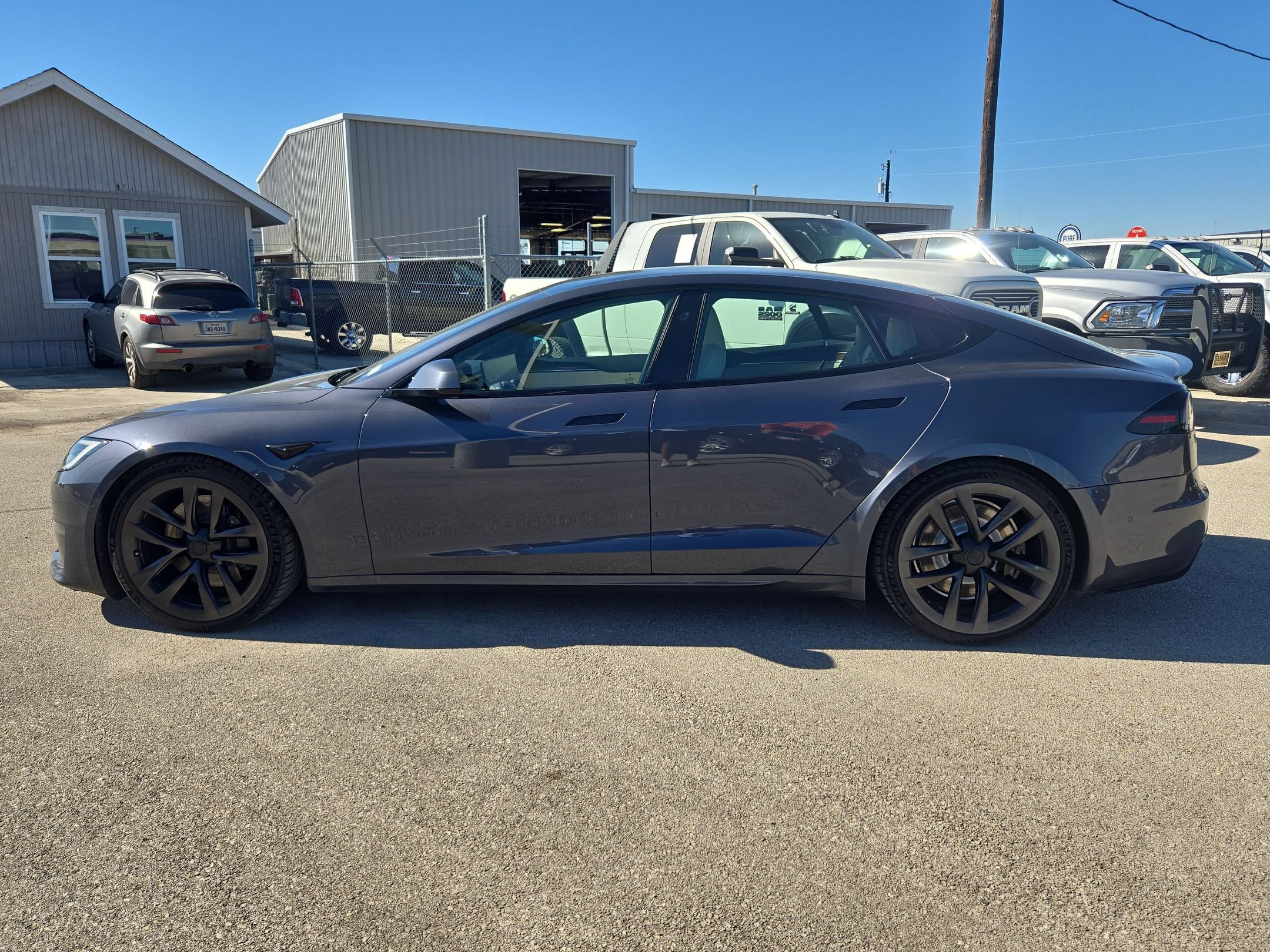 Used 2022 Tesla Model S AWD/4WD image 6