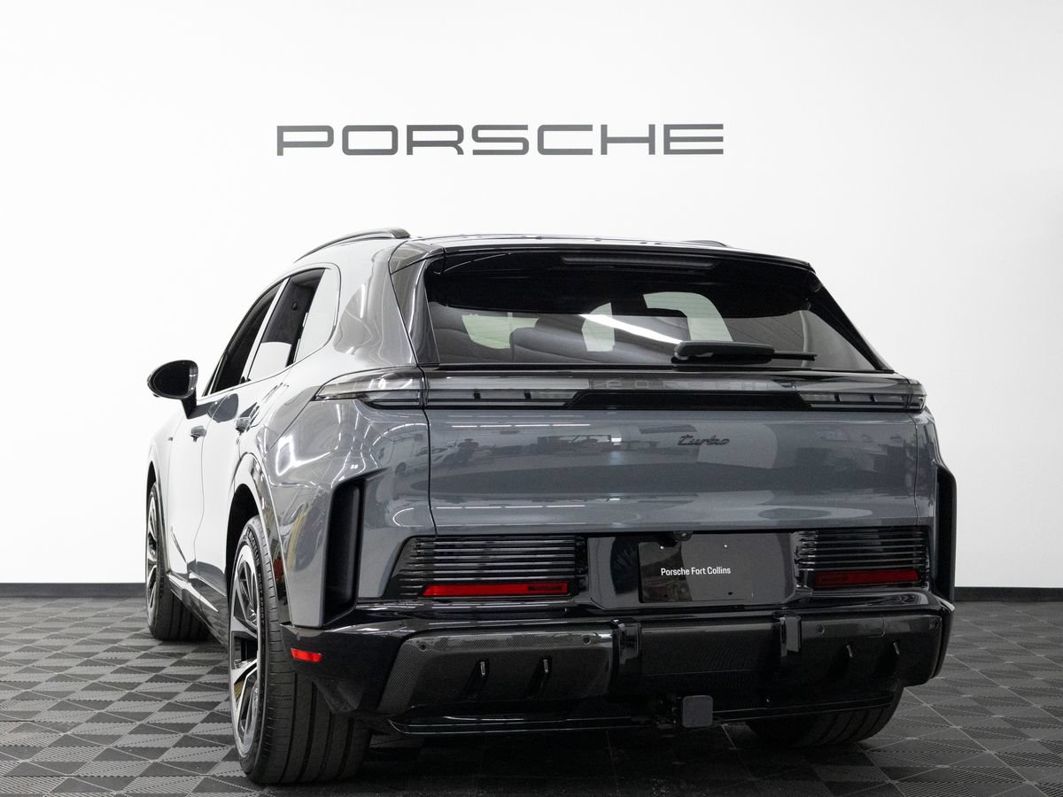 New 2026 Porsche Cayenne Turbo AWD/4WD image 3
