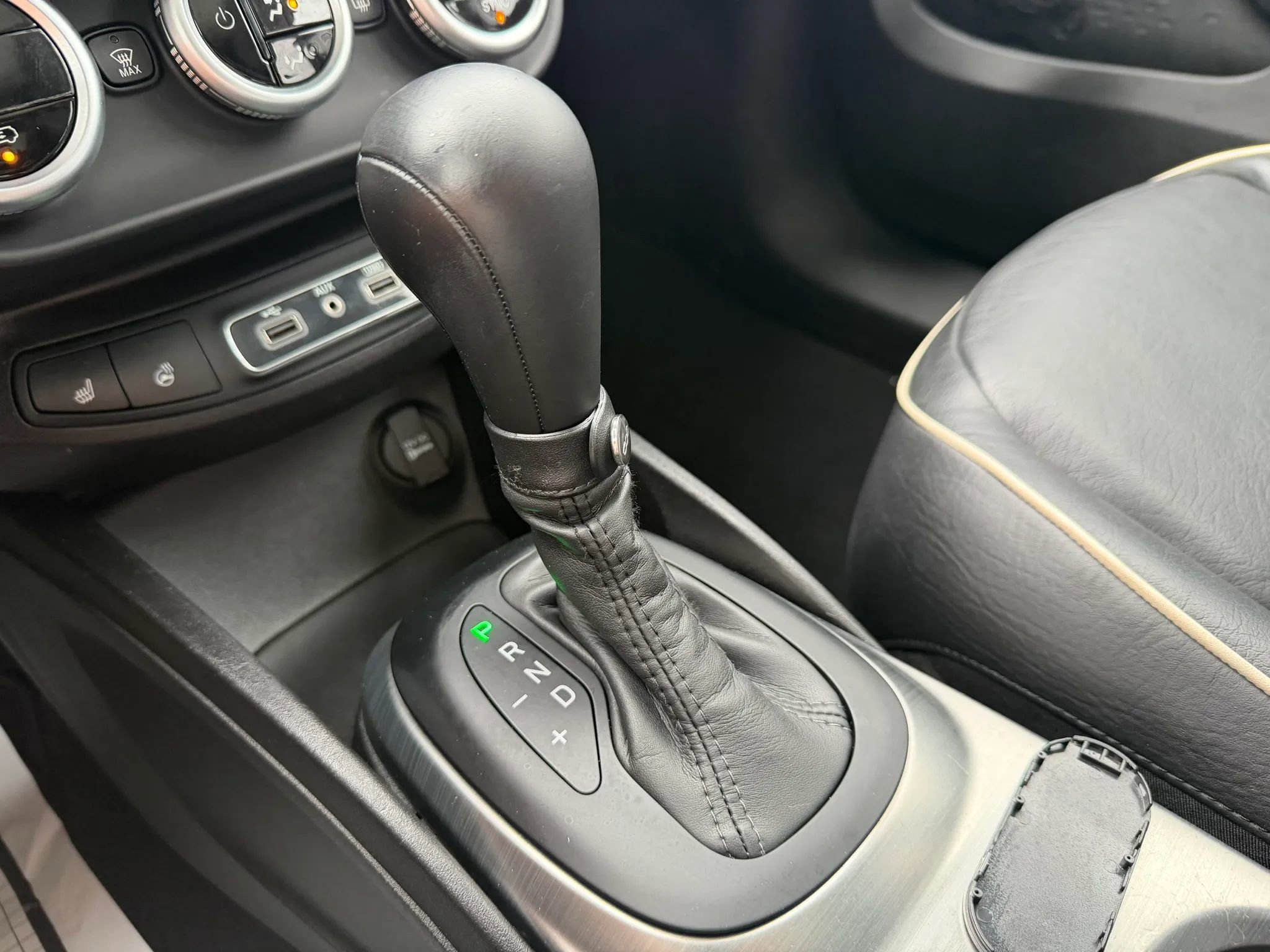Used 2018 FIAT 500X Lounge w/ Lounge Premium Package (FWD) image 16