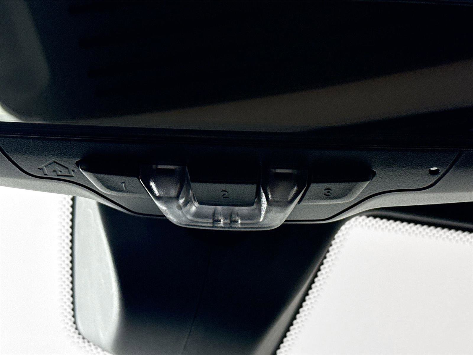 Used 2023 BMW X7 xDrive40i w/ Premium Package image 22