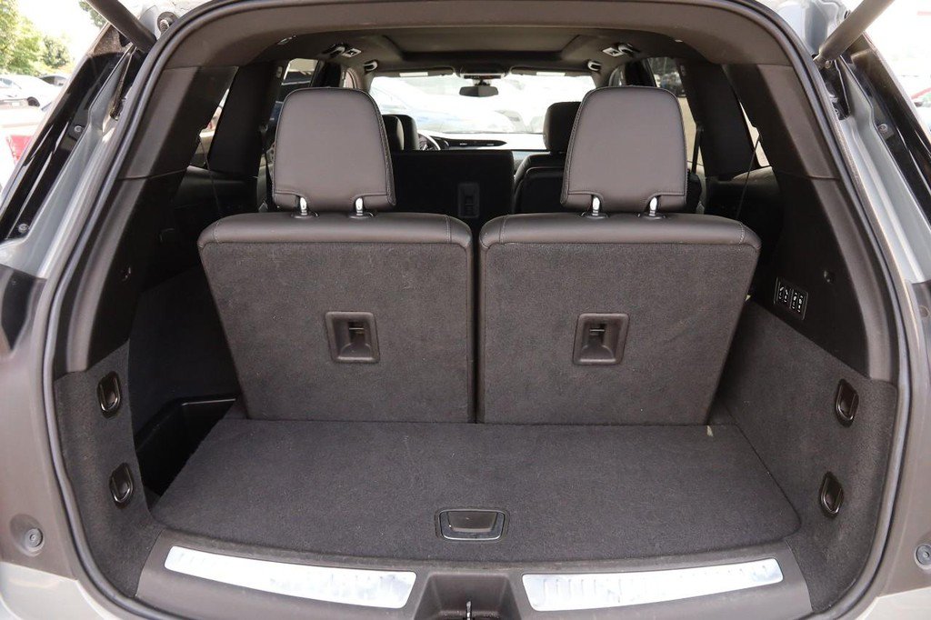 Used 2023 Cadillac XT6 Premium Luxury AWD/4WD image 7