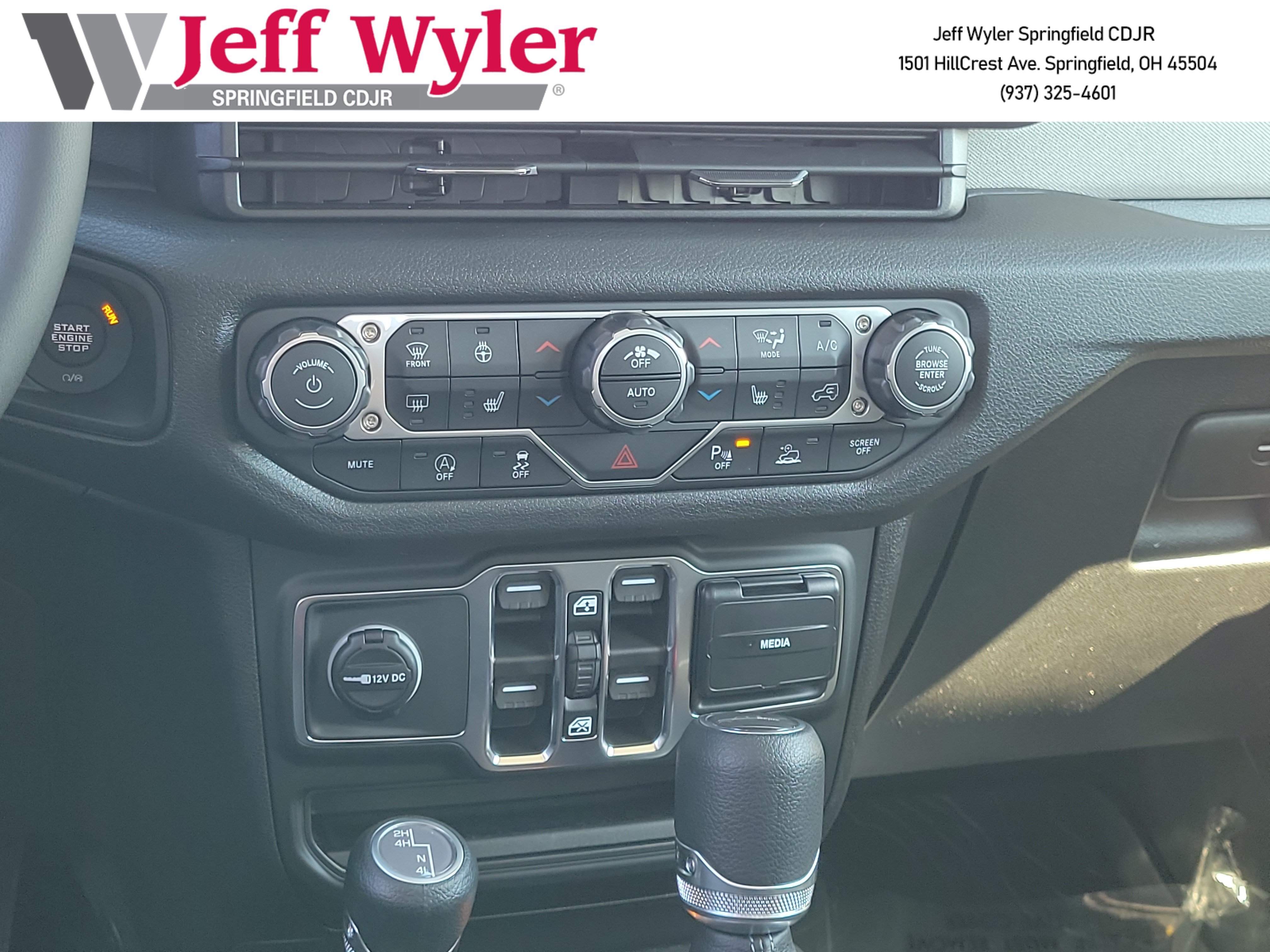 New 2026 Jeep Gladiator Sport AWD/4WD image 12