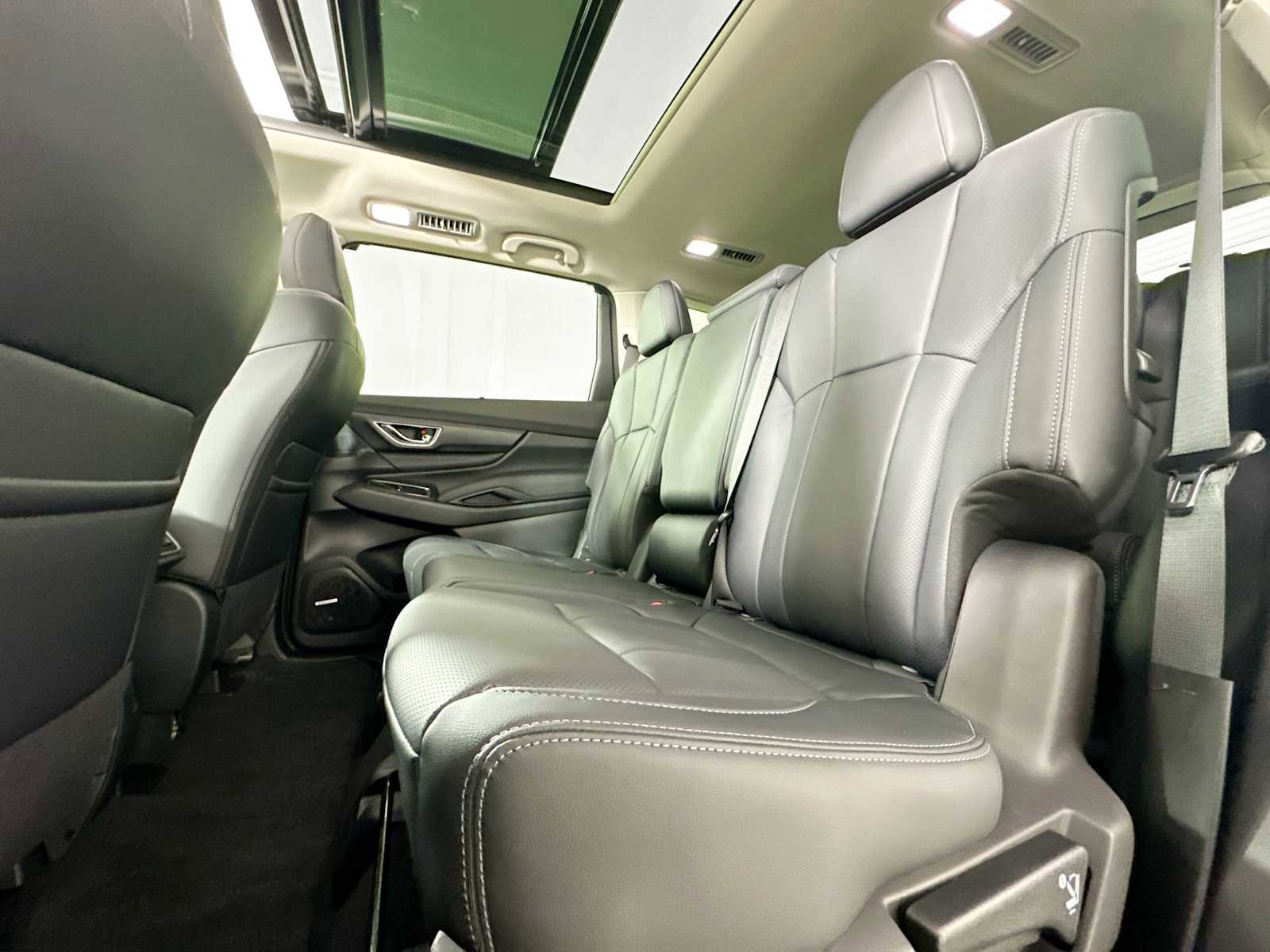 New 2025 Subaru Ascent Limited image 23