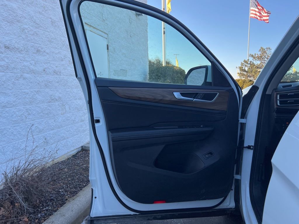 Used 2024 Volkswagen Atlas SE image 8