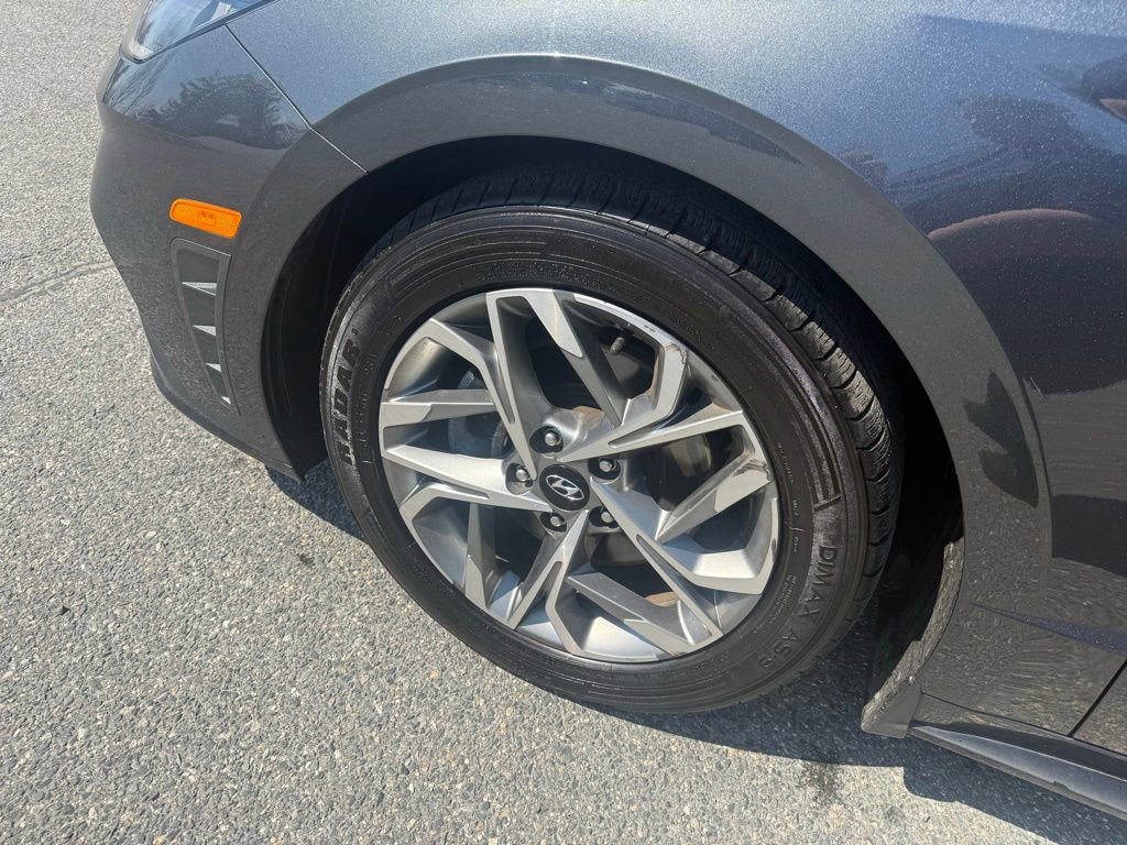 Used 2022 Hyundai Sonata SEL w/ Convenience Package FWD image 9