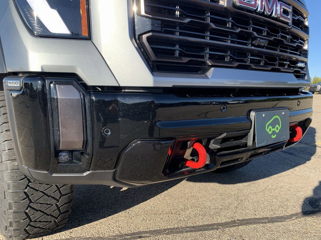 Used 2024 GMC Sierra 2500 AT4X image 3