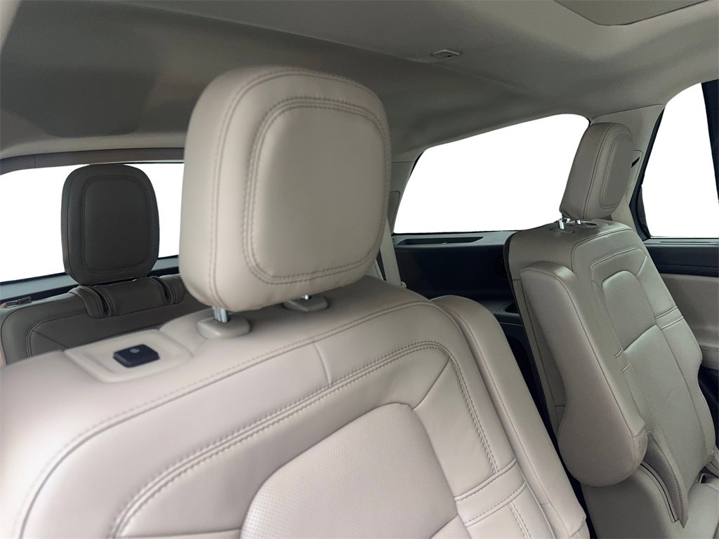 Used 2022 Lincoln Aviator Reserve w/ Equipment Group 201A image 43