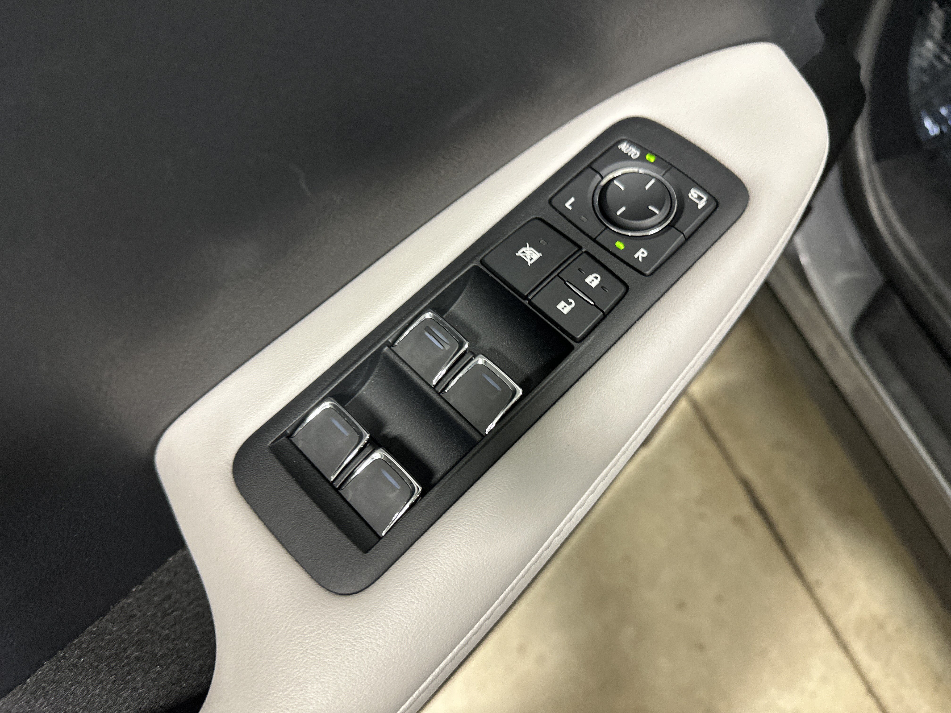 Used 2021 Lexus RX 350 AWD w/ Premium Package image 18