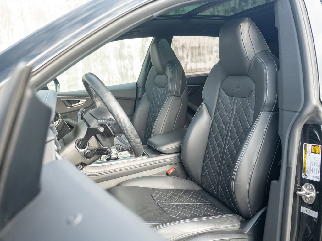 Used 2024 Audi SQ8 Premium Plus w/ S Sport Package AWD/4WD image 20