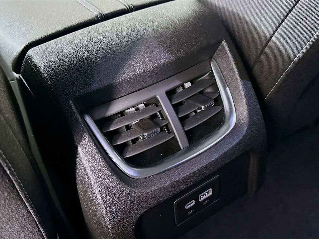 Used 2024 Chevrolet Blazer LT w/ Convenience Package FWD image 32