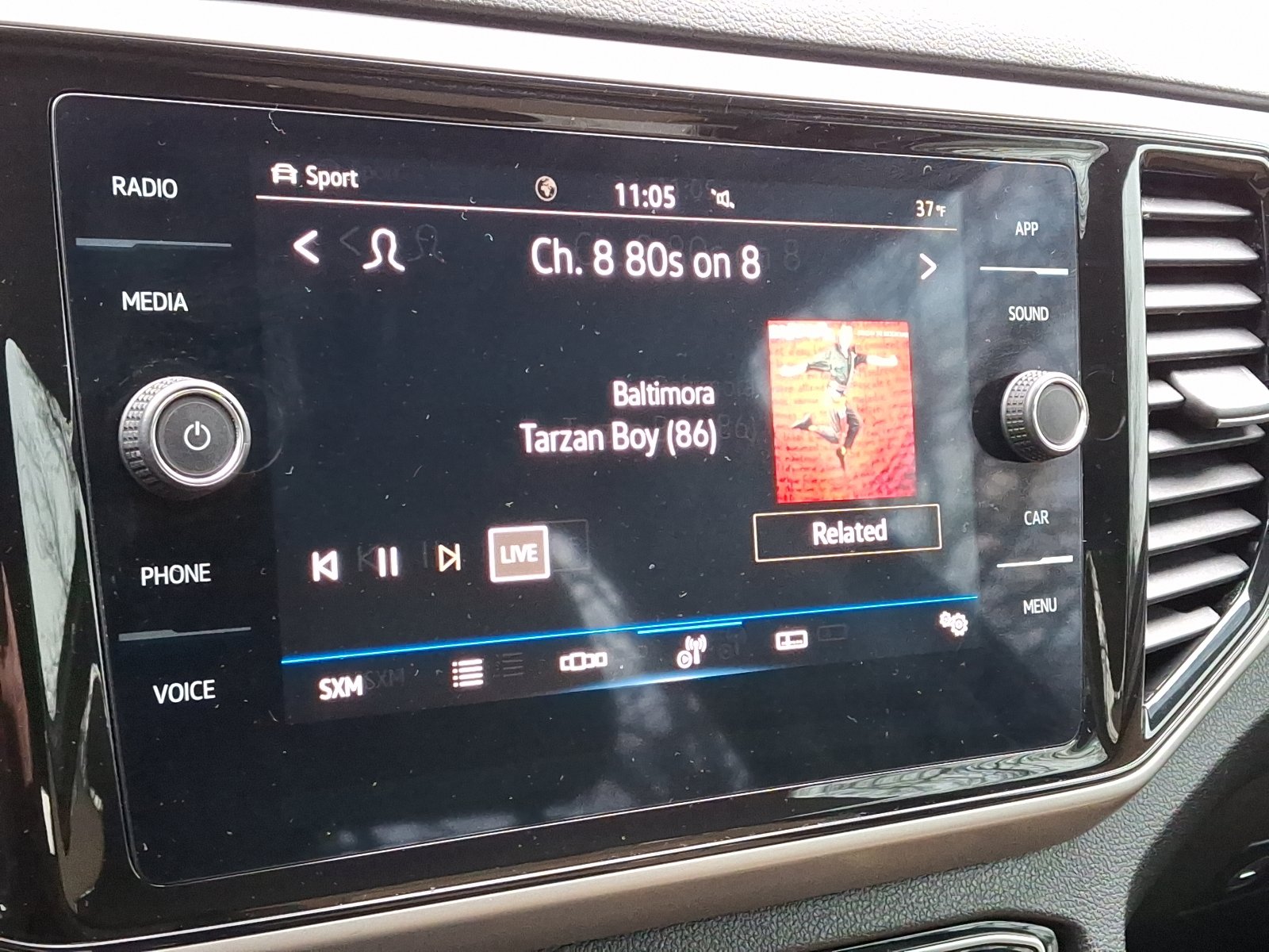 Certified 2023 Volkswagen Atlas Cross Sport SE image 17