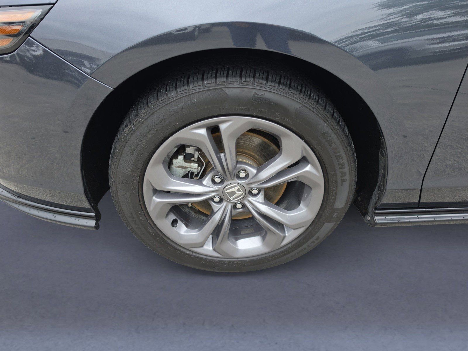 Used 2023 Honda Accord EX-L image 31