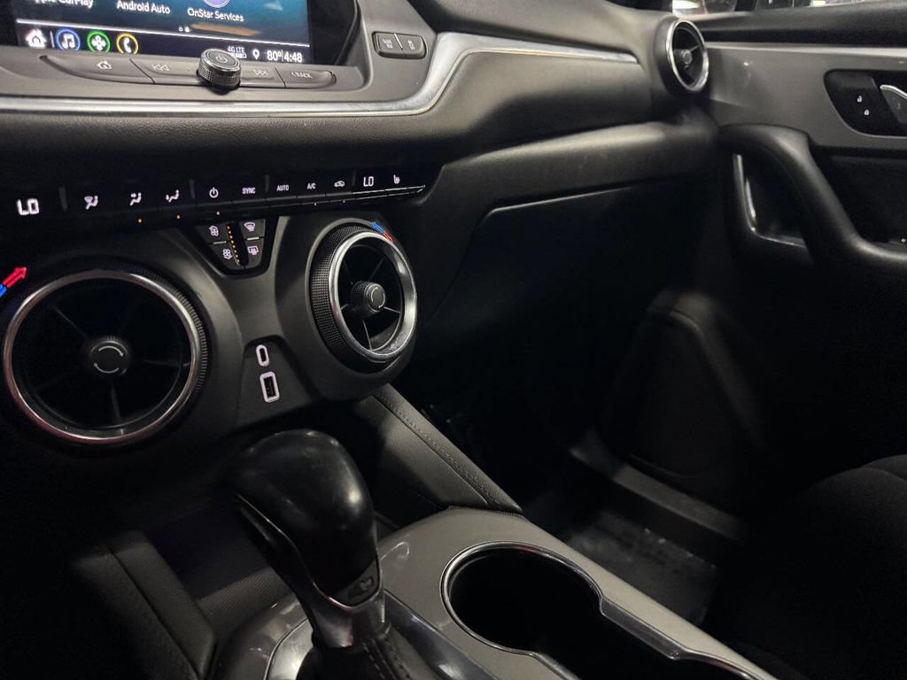 Used 2019 Chevrolet Blazer LT FWD image 28