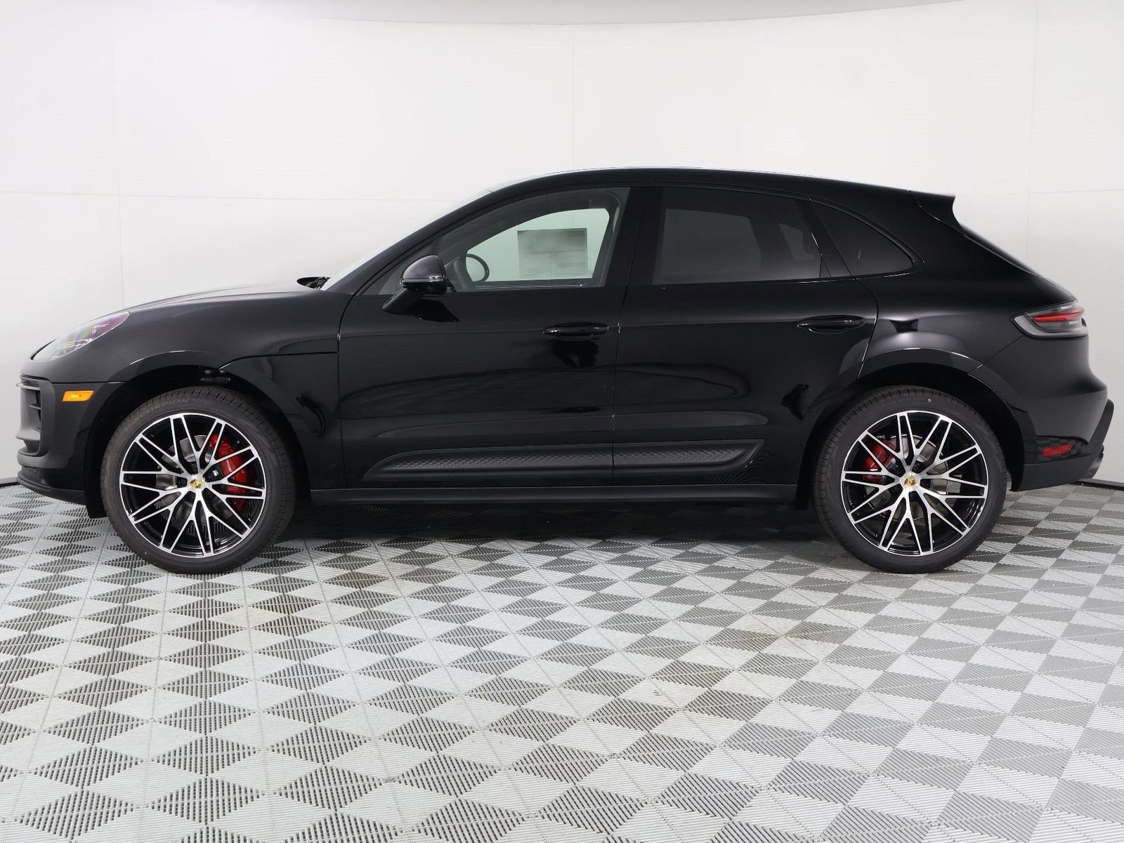 New 2026 Porsche Macan S AWD/4WD image 2