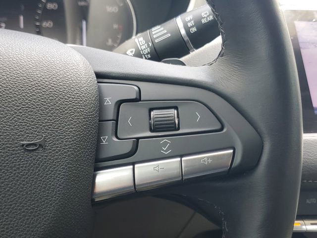 Certified 2023 Cadillac XT4 Luxury w/ Cold Weather Package image 22