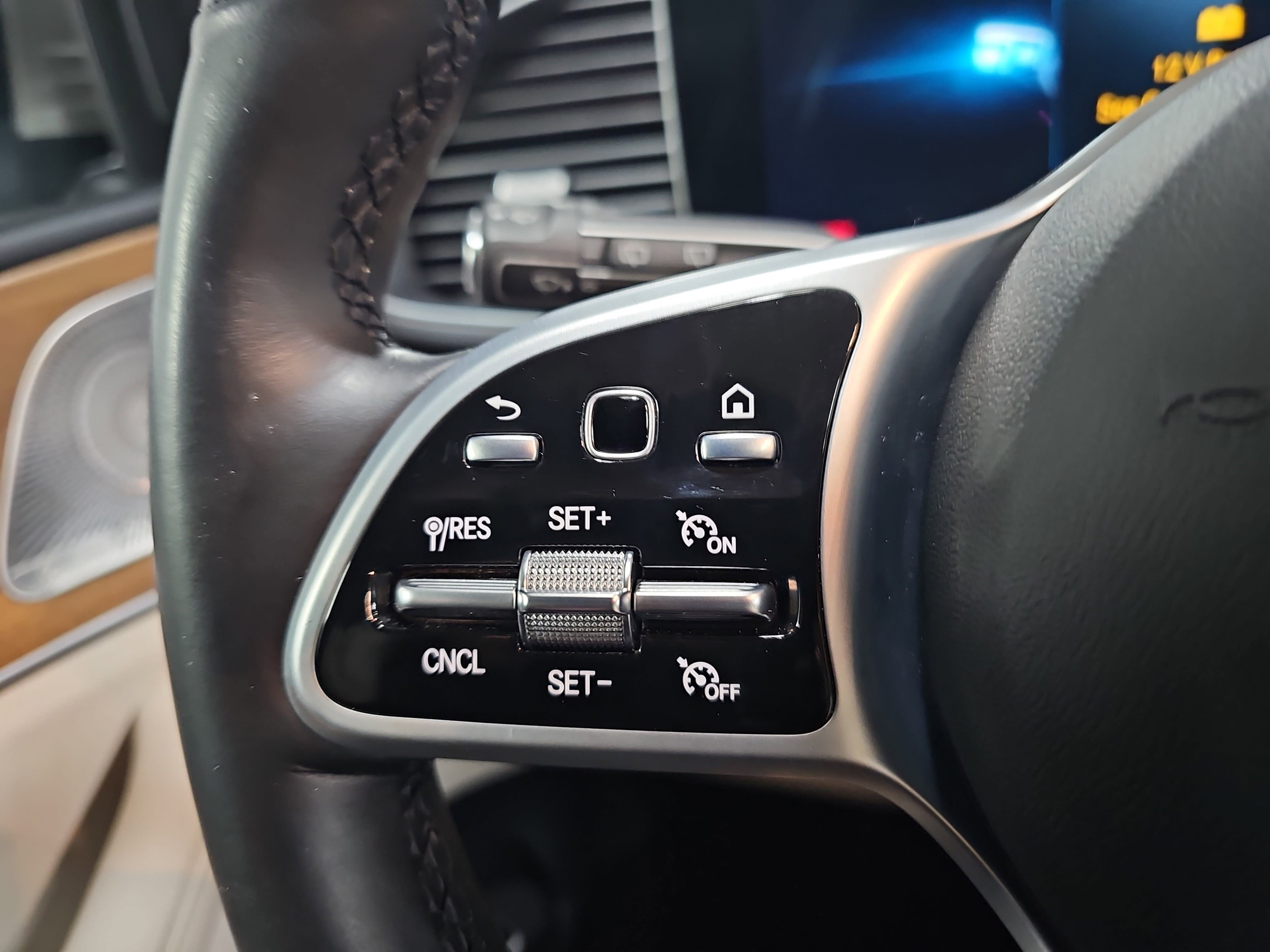 Certified 2021 Mercedes-Benz GLE 350 image 18