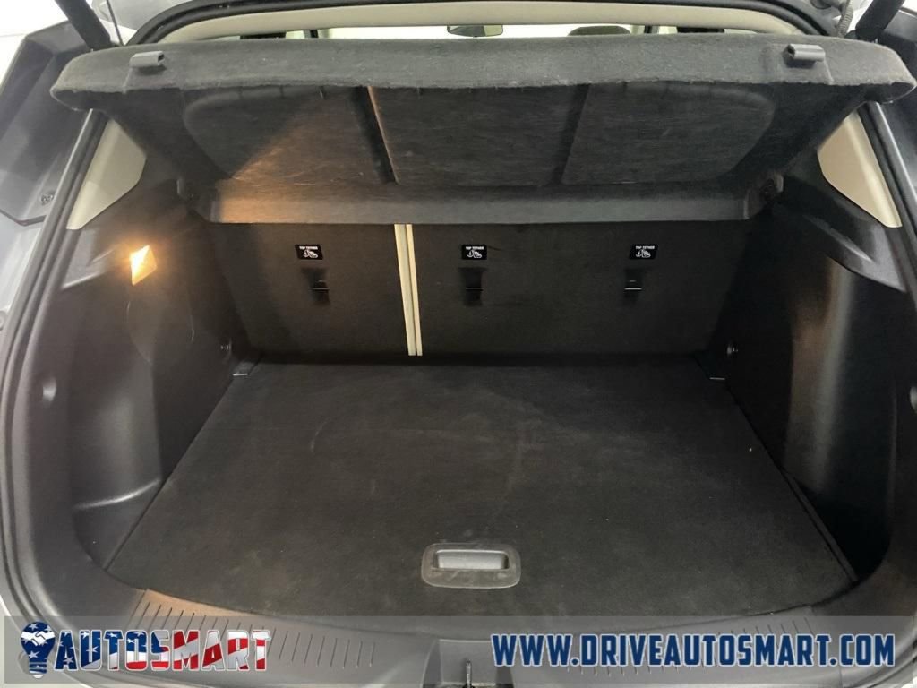 Used 2025 Buick Encore GX Sport Touring image 17