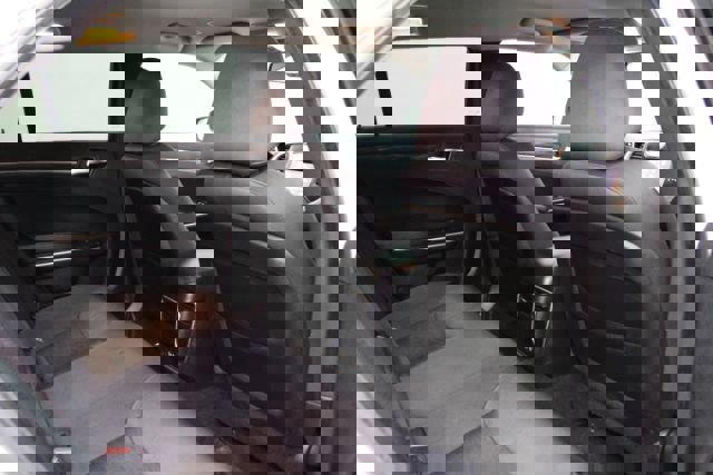 Used 2019 Chrysler 300 Touring w/ Sport Appearance Package image 21