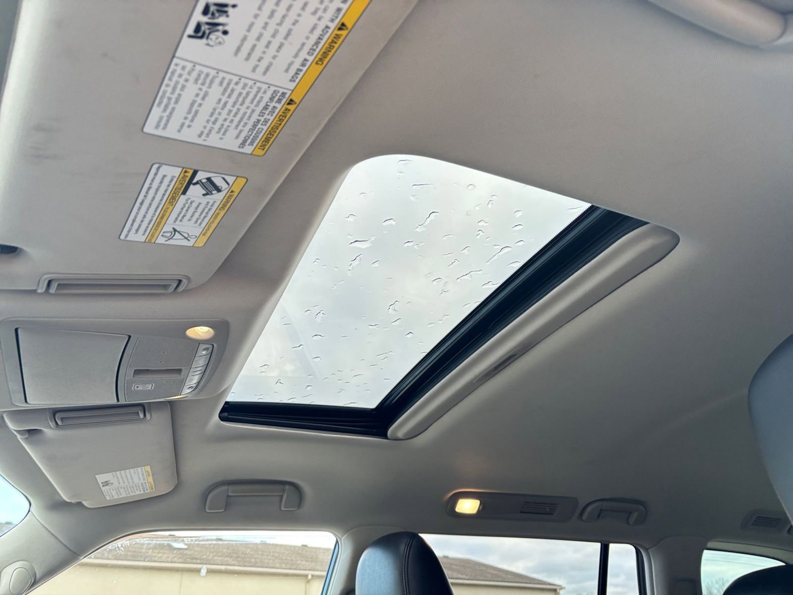 Used 2023 Nissan Armada SL image 29