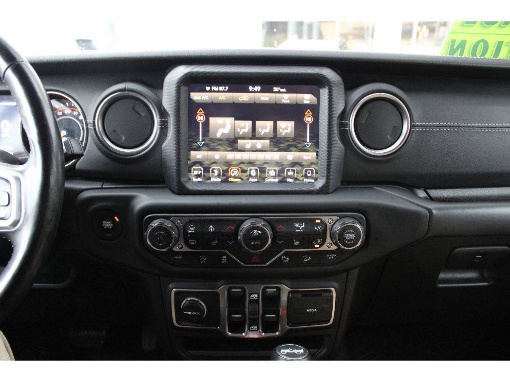 Used 2018 Jeep Wrangler Unlimited Sahara w/ Dual Top Group image 35