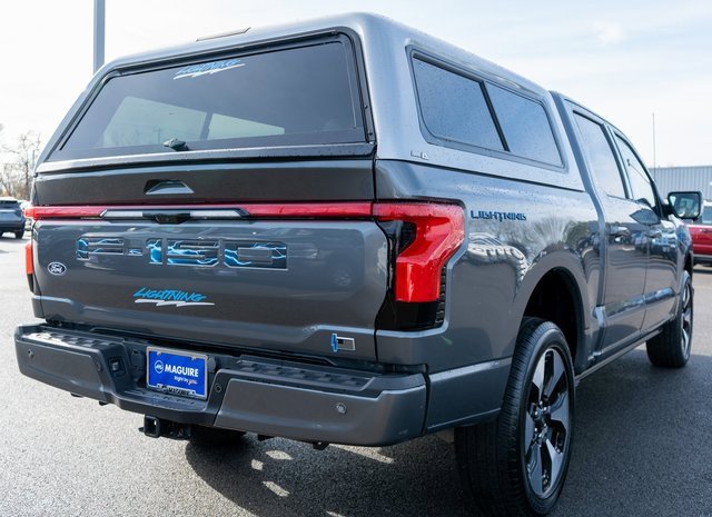 Used 2024 Ford F150 Lightning Platinum image 6