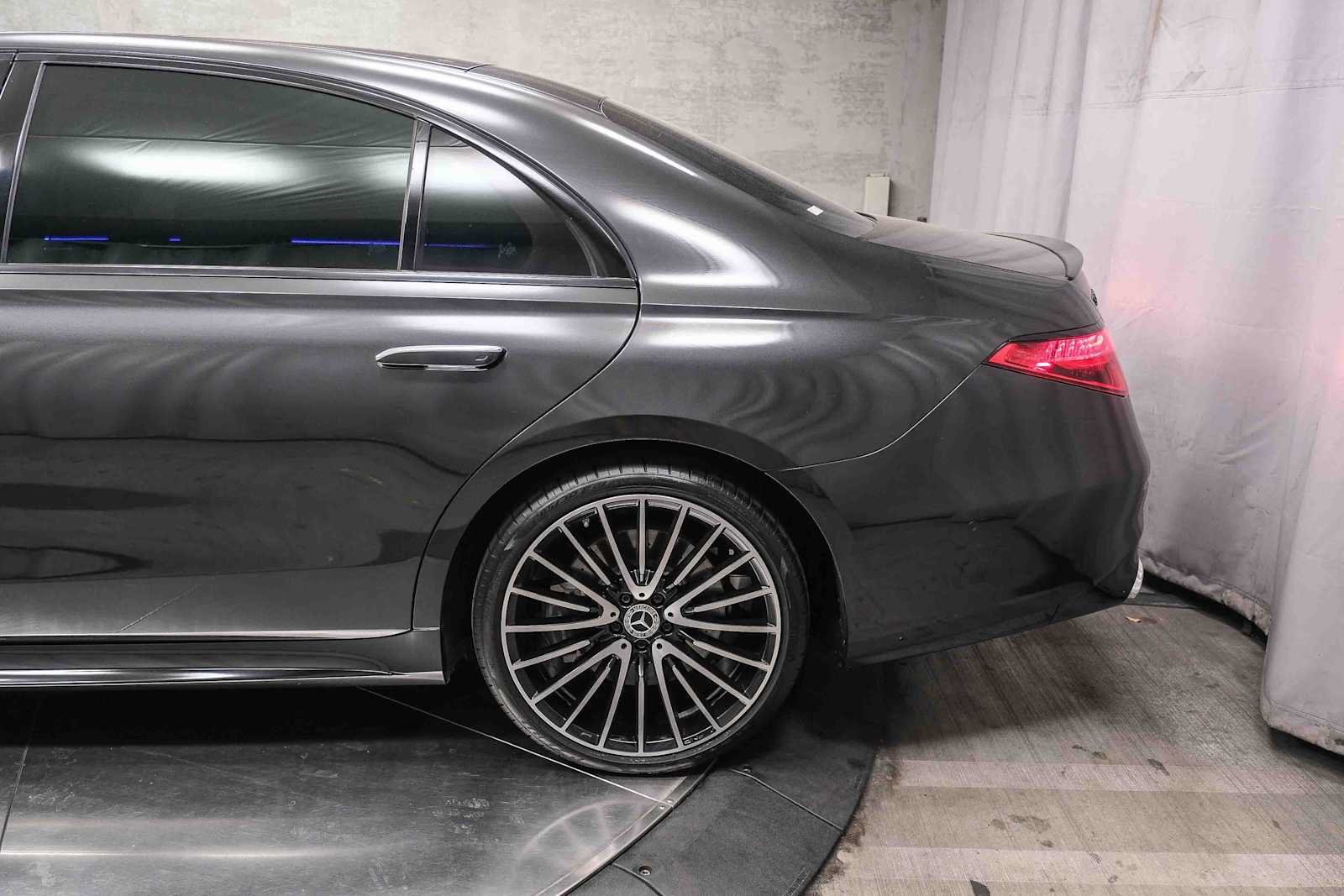 Certified 2022 Mercedes-Benz S 500 4MATIC image 8