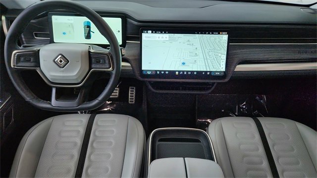 Used 2024 Rivian R1S Launch Edition image 40