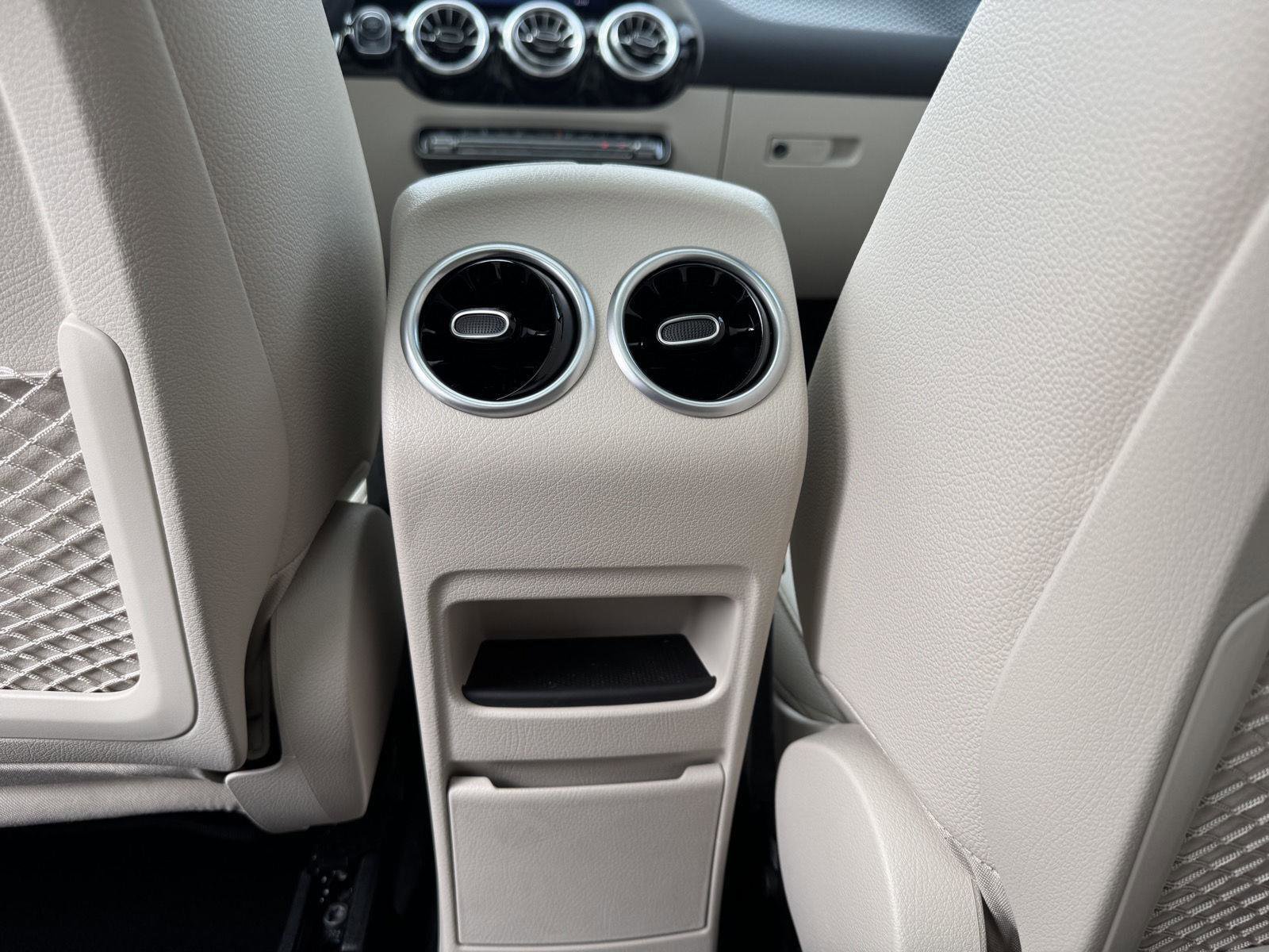 Certified 2025 Mercedes-Benz GLA 250 image 18