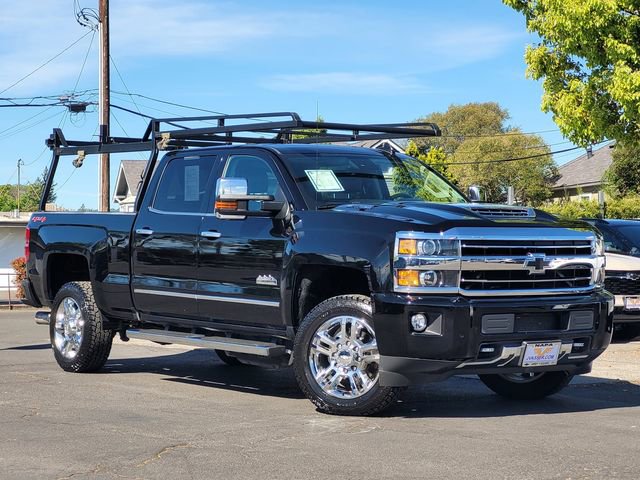 Used 2018 Chevrolet Silverado 2500 High Country w/ Duramax Plus Package image 2