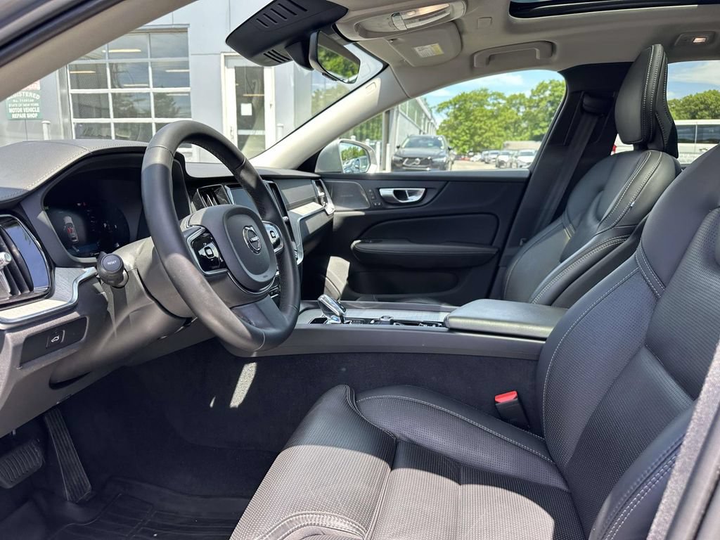 Certified 2024 Volvo V60 B5 Cross Country Ultimate AWD/4WD image 13