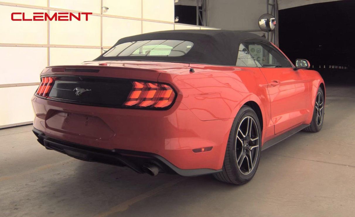Used 2022 Ford Mustang Premium image 5