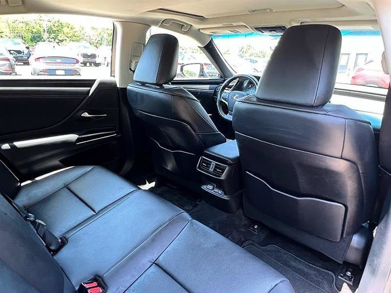 Used 2024 Lexus ES 350 w/ Premium Package FWD image 60
