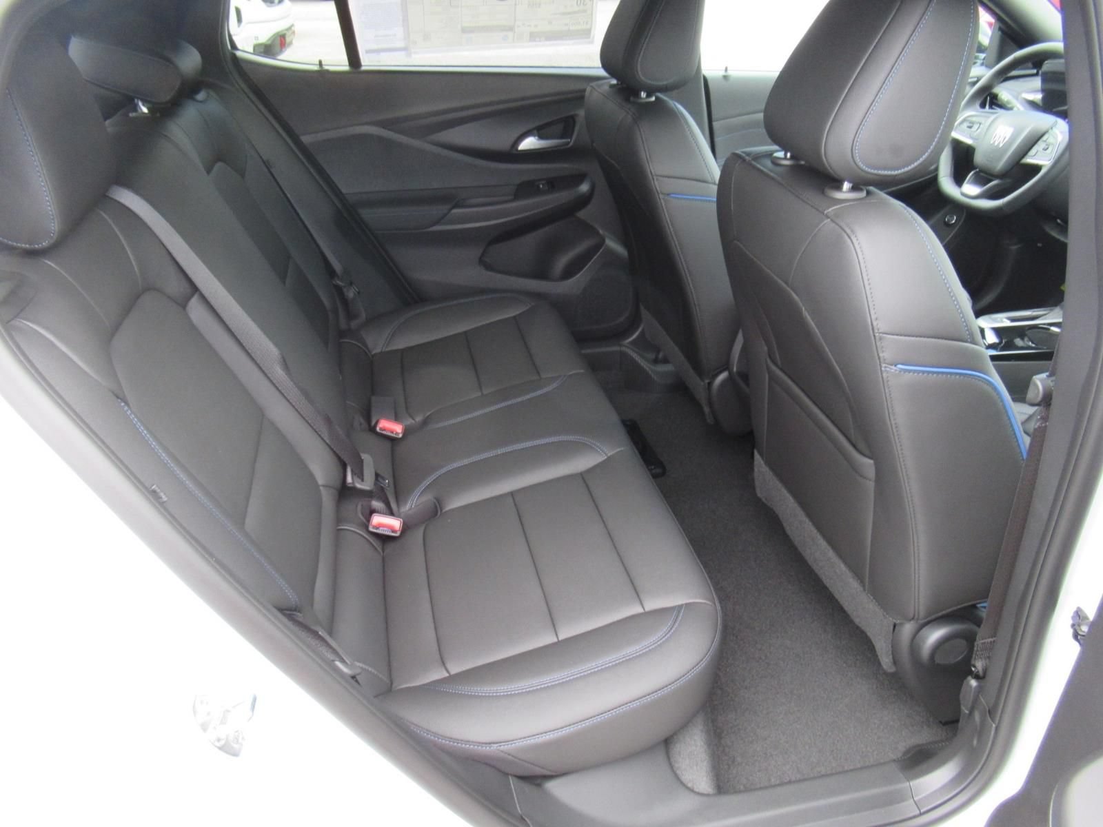 New 2026 Buick Envista Sport Touring w/ Convenience I Package FWD image 27