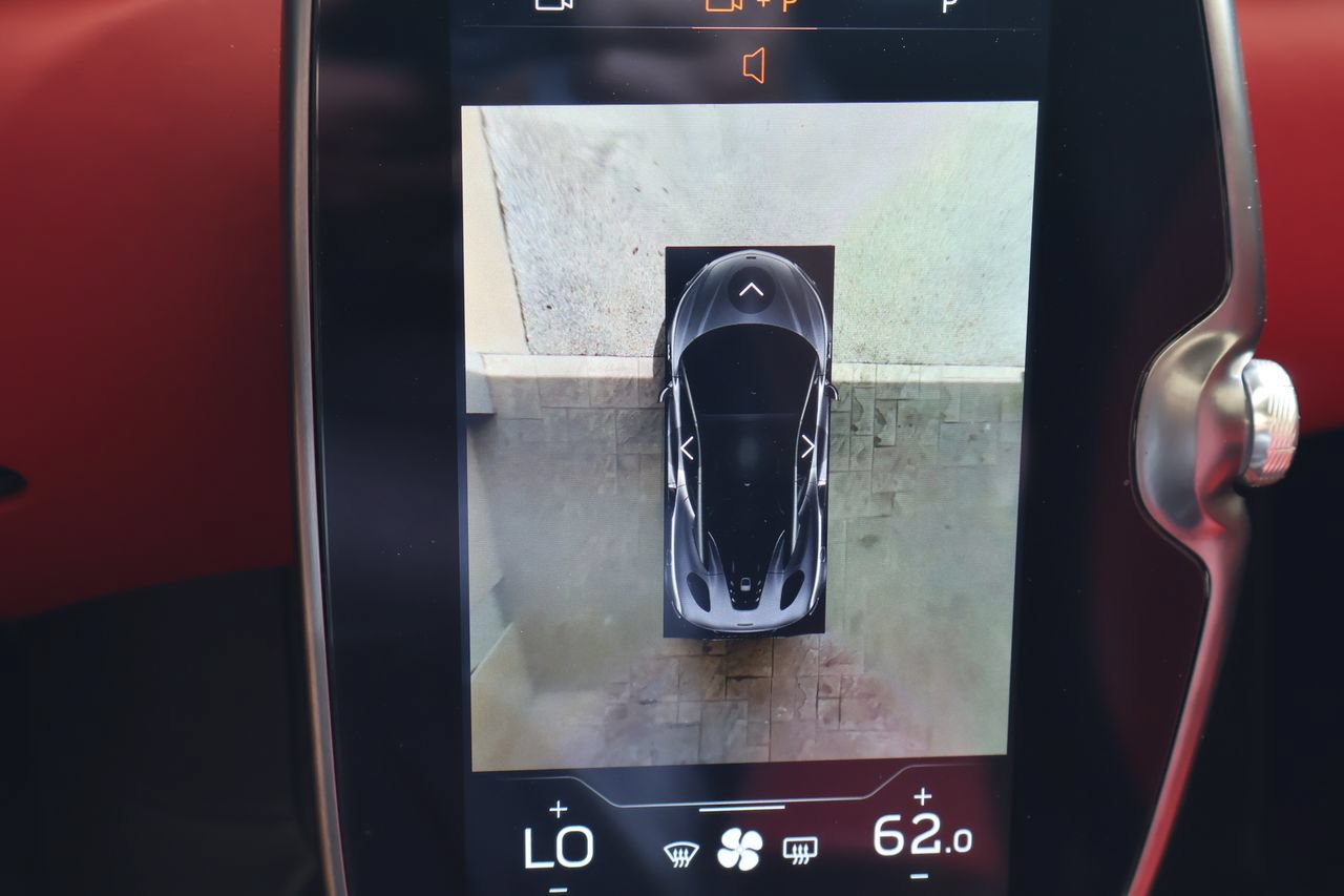 Used 2025 McLaren Artura Spider RWD image 23