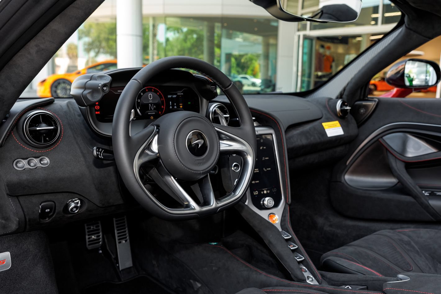 Used 2027 McLaren 750S Spider RWD image 53