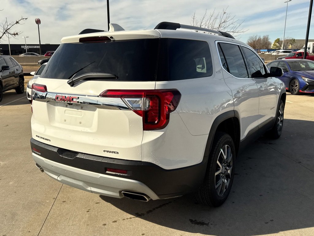 Used 2023 GMC Acadia SLT image 4