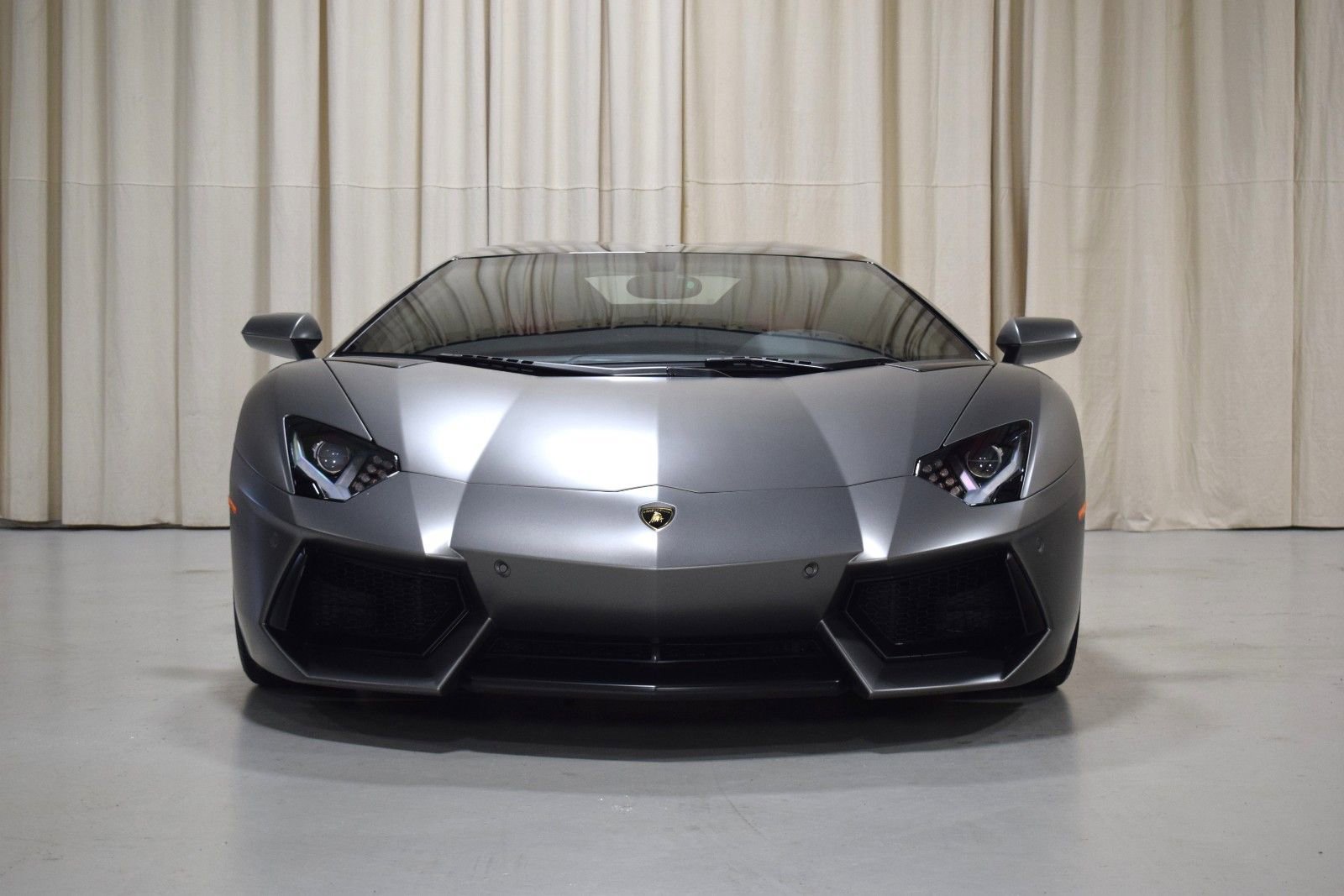 Used 2016 Lamborghini Aventador LP 700-4 AWD/4WD image 9