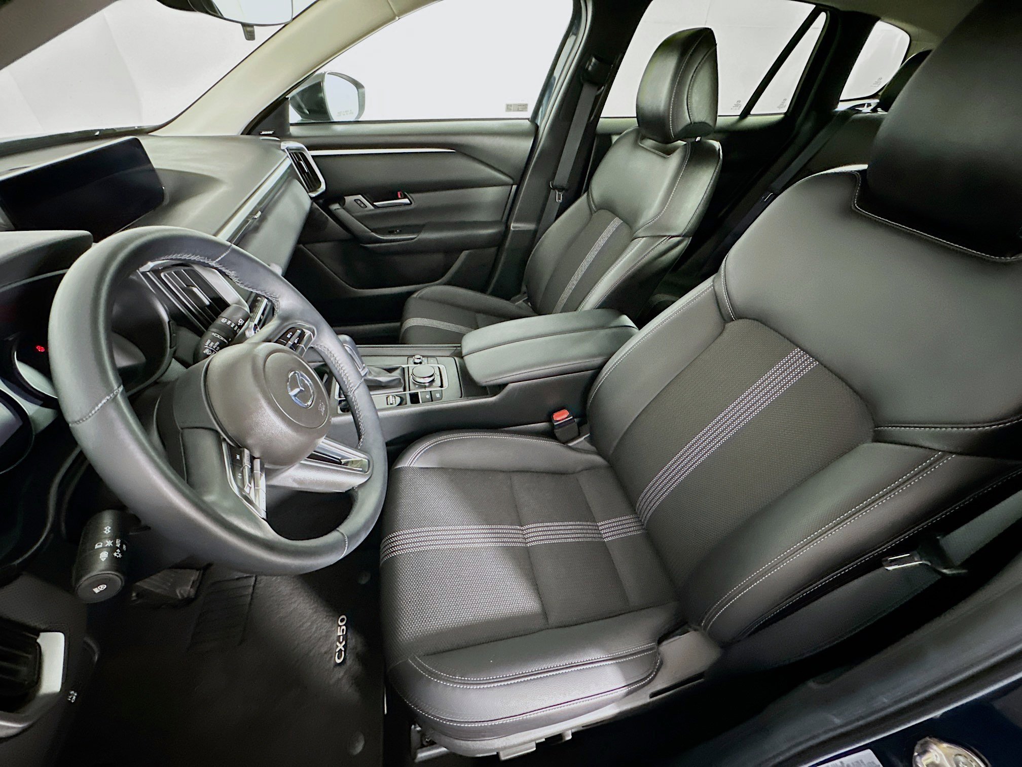 Used 2025 MAZDA CX-50 AWD 2.5 S w/ Premium Package image 13