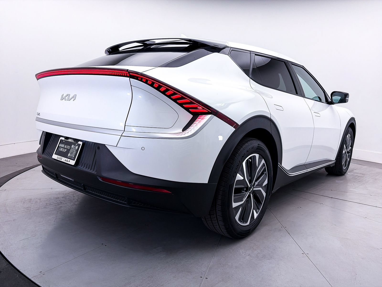 Used 2022 Kia EV6 Light RWD image 15