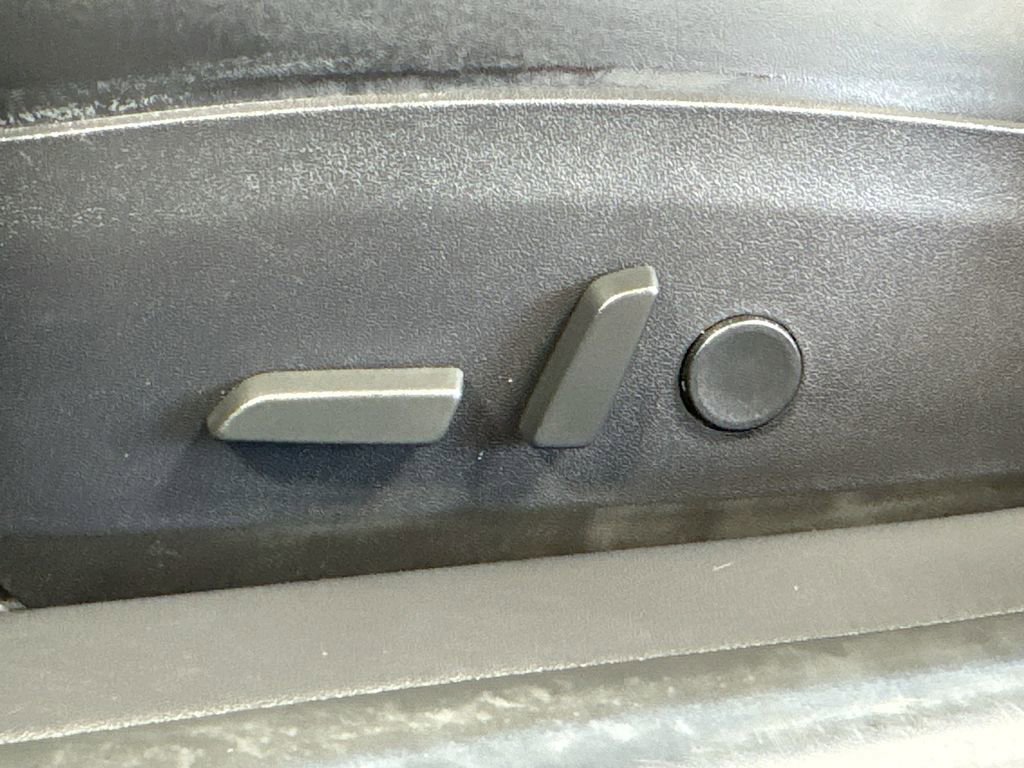 Used 2018 Tesla Model 3 Long Range image 21