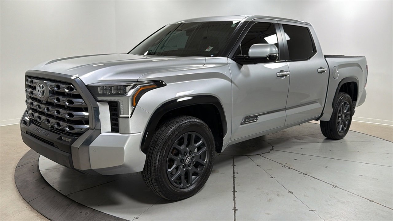 Used 2025 Toyota Tundra Platinum image 1