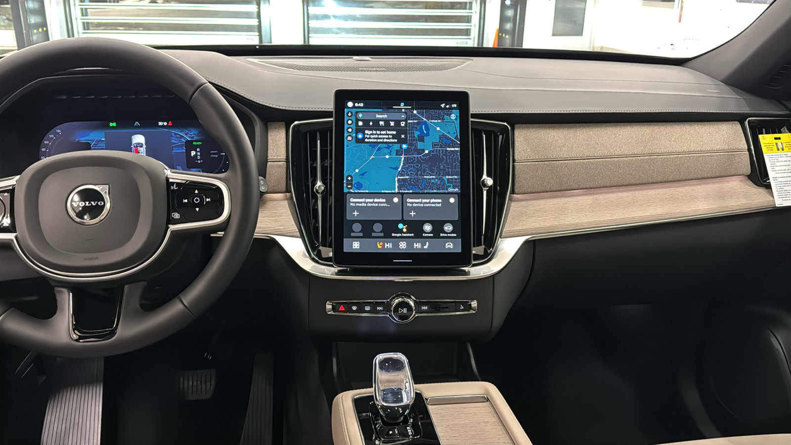 Used 2026 Volvo XC90 T8 Plus w/ Protection Package Premier image 11