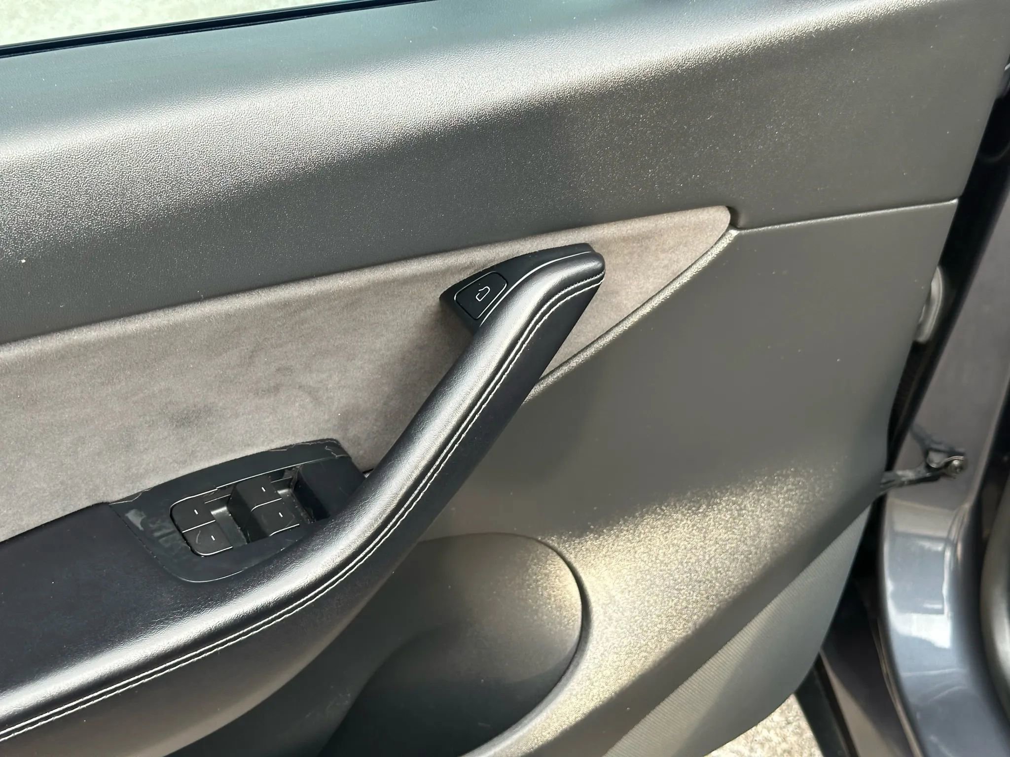 Used 2021 Tesla Model Y Performance image 12