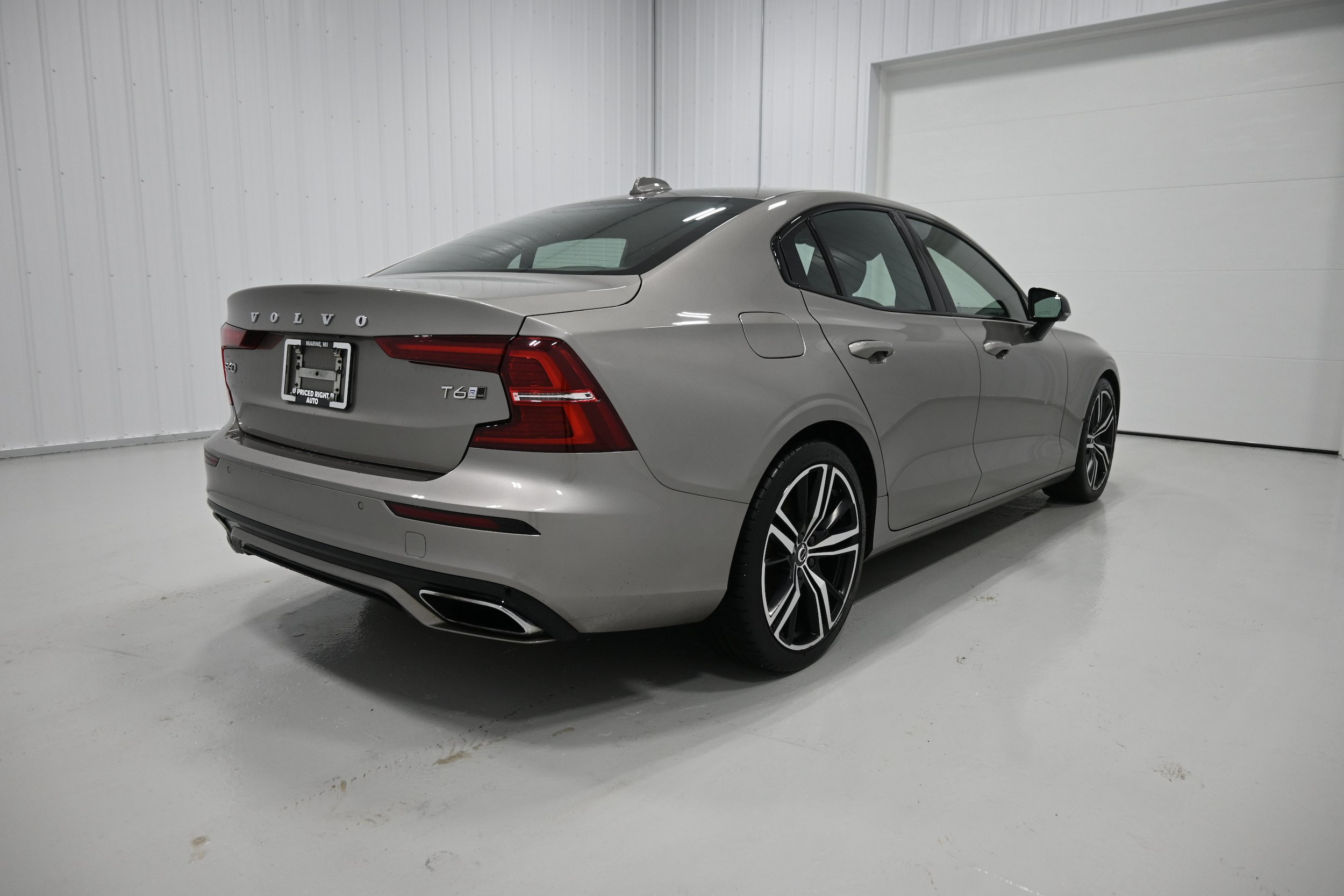 Used 2019 Volvo S60 T6 R-Design AWD/4WD image 36