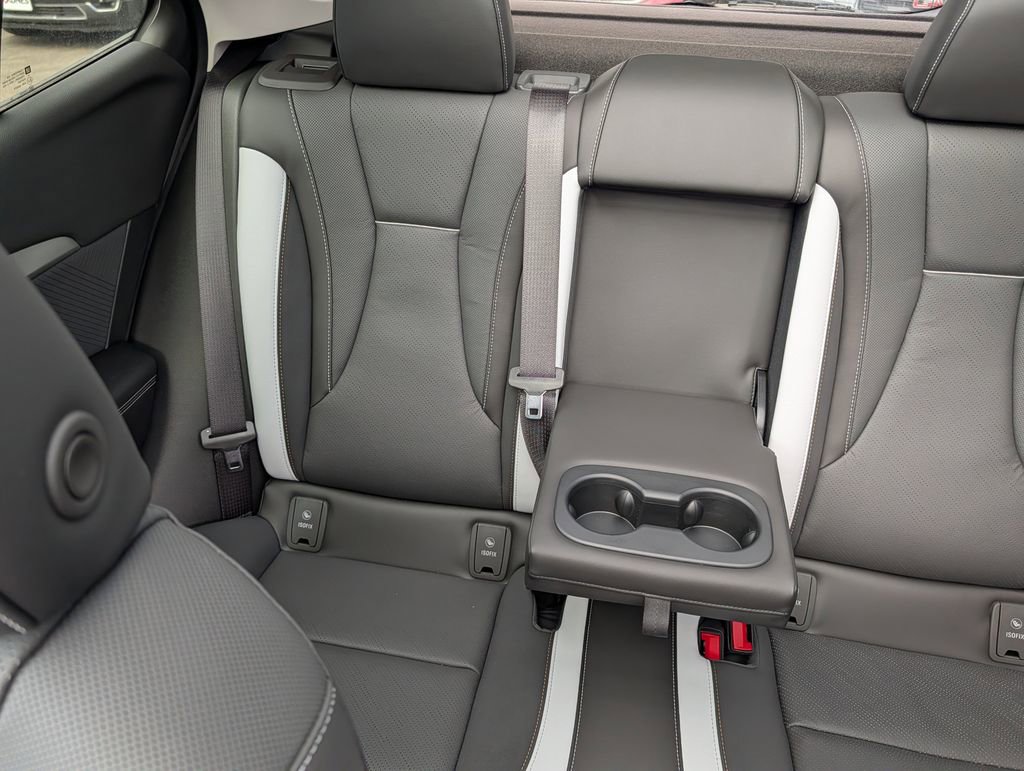 New 2025 Buick Envision Sport Touring image 31