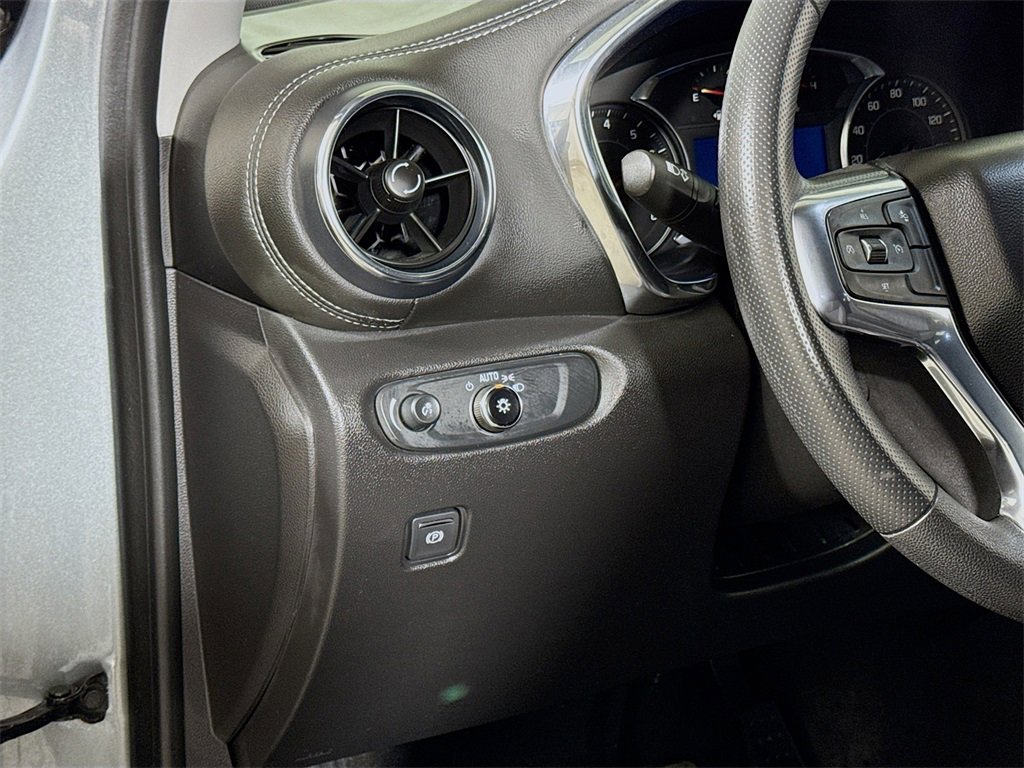 Certified 2023 Chevrolet Blazer LT w/ Convenience Package image 8