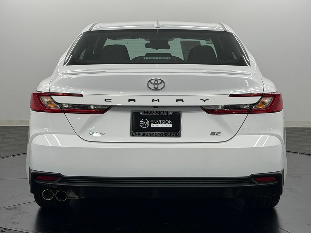 Used 2026 Toyota Camry SE FWD image 11