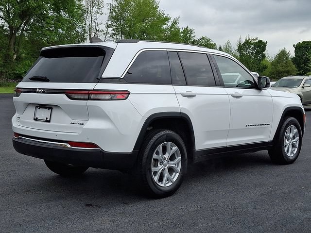 Used 2023 Jeep Grand Cherokee Limited AWD/4WD image 9