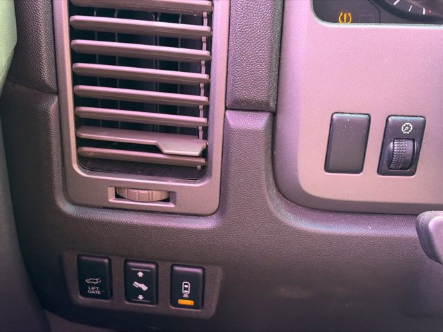 Used 2006 Nissan Armada SE RWD image 32